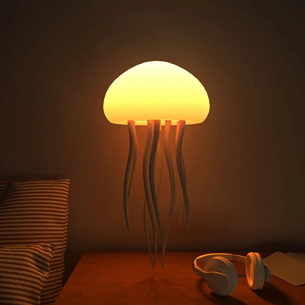 Dancing jellyfish lamp